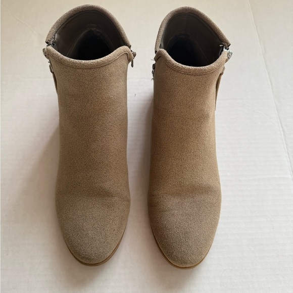 Call It Spring Women's Tan Ankle ‘Killian’ Booties Ladies Size 8 - Picture 3 of 9